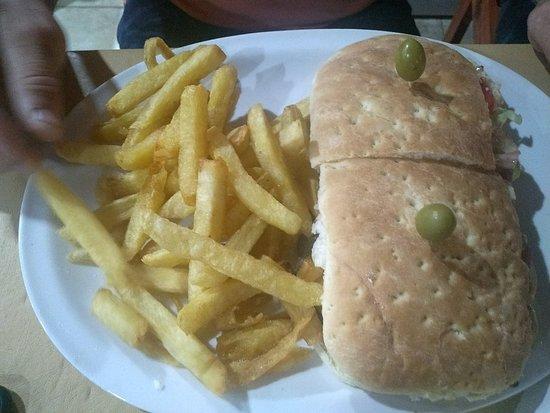 El Chanar, Resto Bar